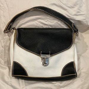 Roots black & white purse